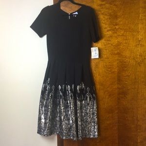 LulaRoe Elegant Dipped Amelia